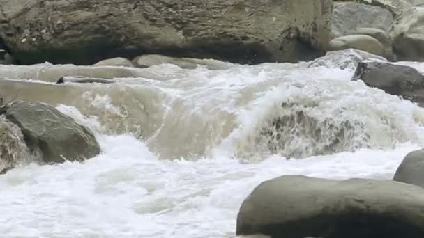 Berg rivier Slowmotion — Stockvideo