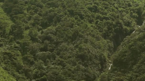 Cachoeira de Ulba nos Andes — Vídeo de Stock