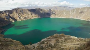 Quilotoa Ekvator zaman atlamalı