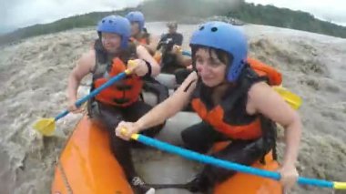 Beyaz su Rafting kız gitti