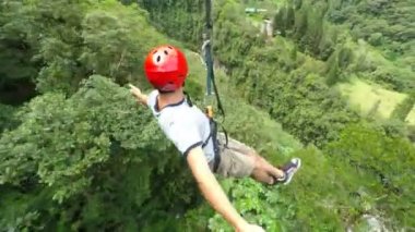 ZIP satırı yolculuk modeli piyasaya