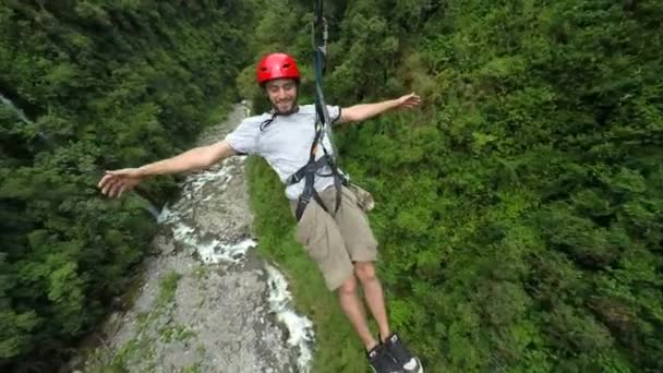 Zip Line rit — Stockvideo