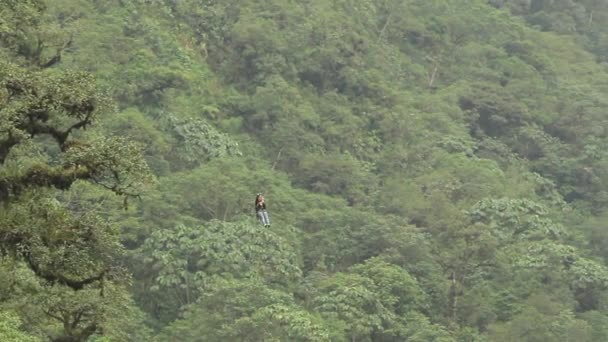 Larga distancia Zip Line — Vídeos de Stock