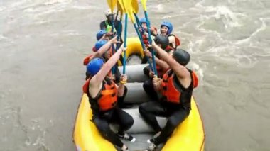 Beyaz su Rafting botu yüksek açı