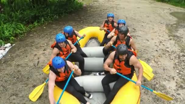 Auswirkungen der globalen Erwärmung auf den Wassersport — Stockvideo