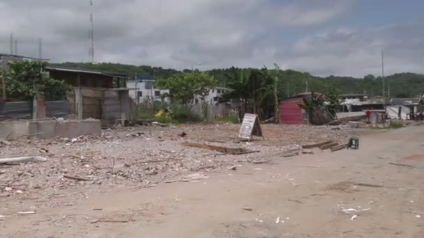 Дома, разрушенные землетрясением 2016 года — стоковое видео