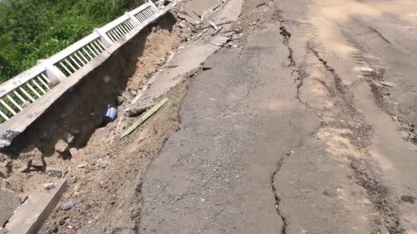 Infrastruktur durch Erdbeben Ecuador 2016 beschädigt — Stockvideo