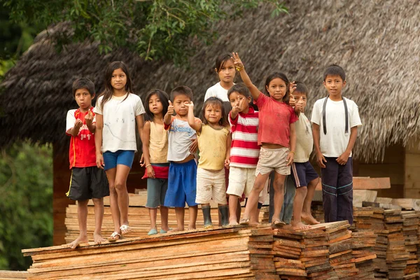 Puni Bocana Niños — Foto de Stock