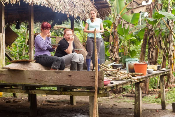 Déjeuner en Amazonie — Photo