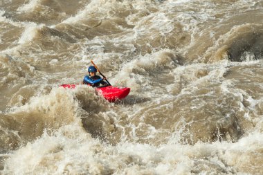 Whitewater nehir kanosu
