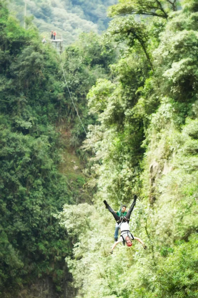 Távolsági Zip Line tapasztalat — Stock Fotó