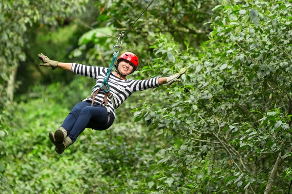 Woman On Zip Line — Stock Photo, Image