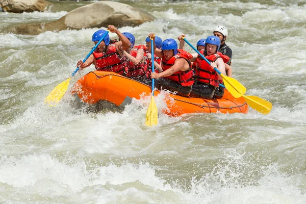 Rafting en el río Whitewater — Foto de Stock