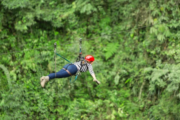 Woman On Zip Line — Stock Photo, Image