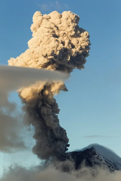 Tungurahua grzyb wybuch — Zdjęcie stockowe