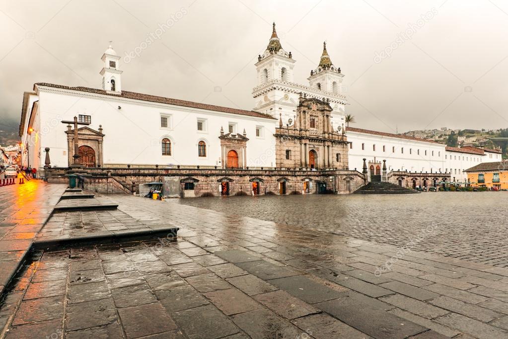 Iglesia quito fotos de stock, imágenes de Iglesia quito sin royalties | Depositphotos Iglesia quito fotos de stock, imágenes de Iglesia quito sin royalties | Depositphotos