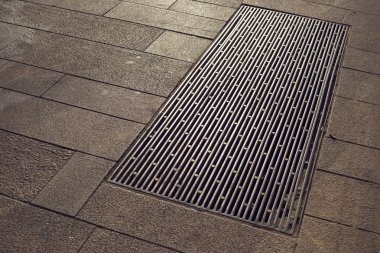 Şehir kaldırım kapağı