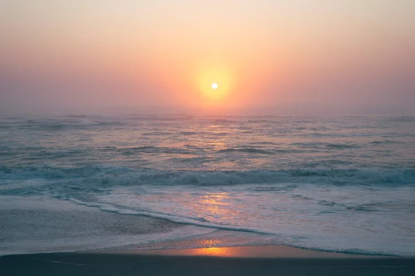 Закат Солнца Пляже Атлантического Океана Свакопмунде Намибия — стоковое фото