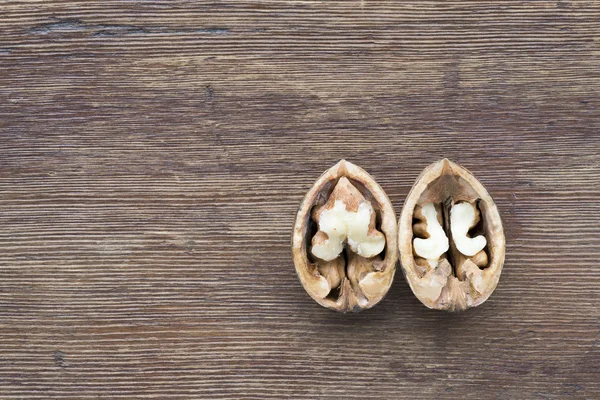 Open walnut — Stock Photo, Image