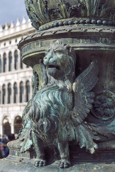 Venezianische Löwenskulptur — Stockfoto