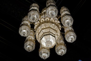 Avize ben Sultan Qaboos büyük Camisi