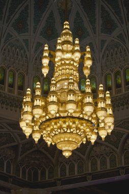 Avize II Sultan Qaboos büyük Camisi