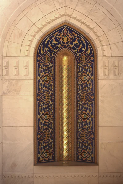 Detalhes do mosaico sobre um local de descanso da mesquita Sultan Qaboos em Mus — Fotografia de Stock