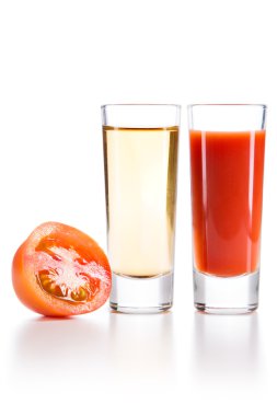 Tekila Sangrita peşine düşmek