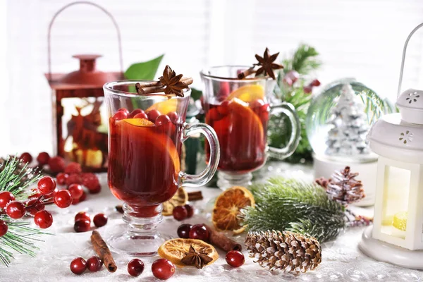 Two Glasses Mulled Wine Orange Cranberries Spices Festive Table Christmas — Stock Photo, Image