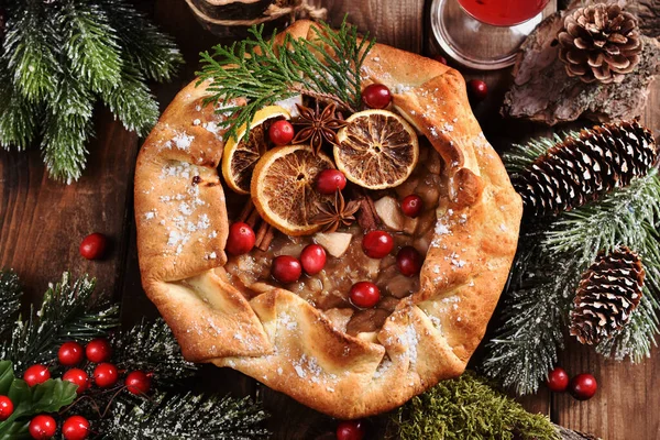 Rustic Style Apple Tart Cranberries Spices Christmas Table Top View — Stock Photo, Image
