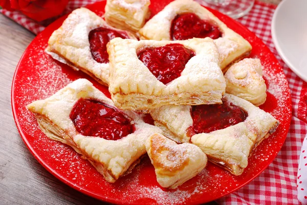 Puff pastry cookies for valentine party — Stock Photo, Image