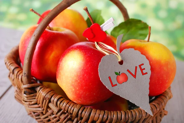 I love apples — Stock Photo, Image