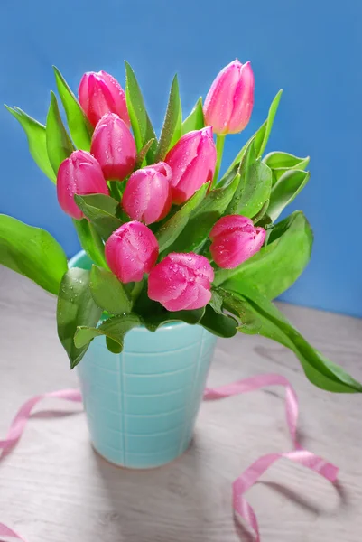 Bunch of fresh pink tulips in vase — Stock Photo, Image