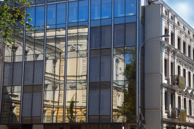 eski Windows Lodz bina yansımalar