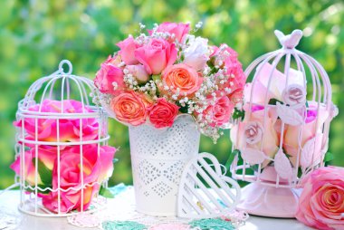 Düğün dekorasyon ile gül buketi 