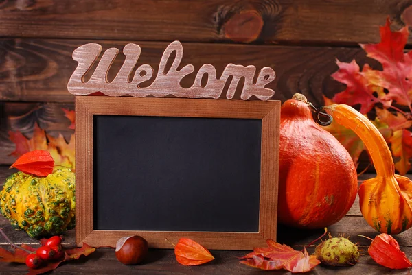 Herbst Hintergrund mit Tafel — Stockfoto