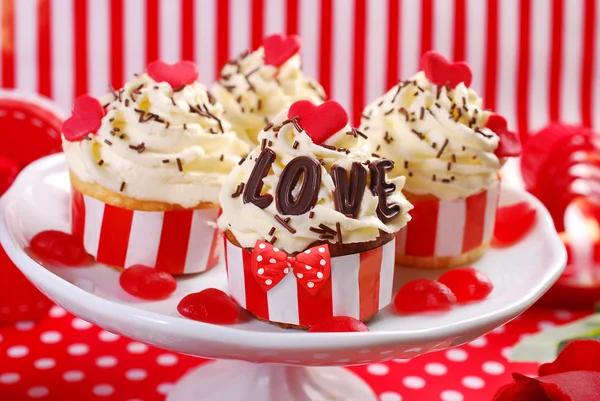 Quatre cupcakes Saint-Valentin — Photo