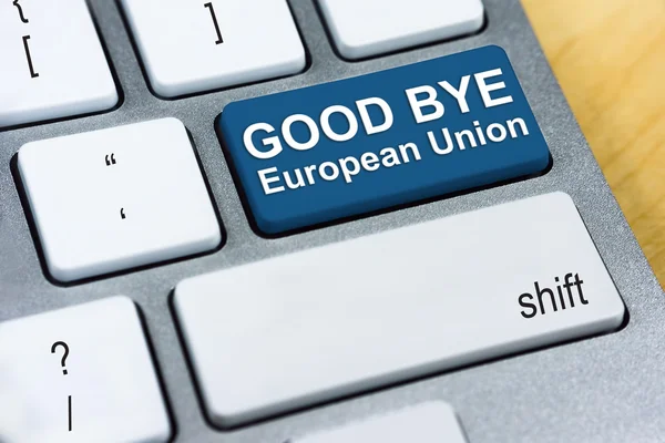 Слово Good Bye European Union на синей клавиатуре. Концепция референдума о Брексите — стоковое фото