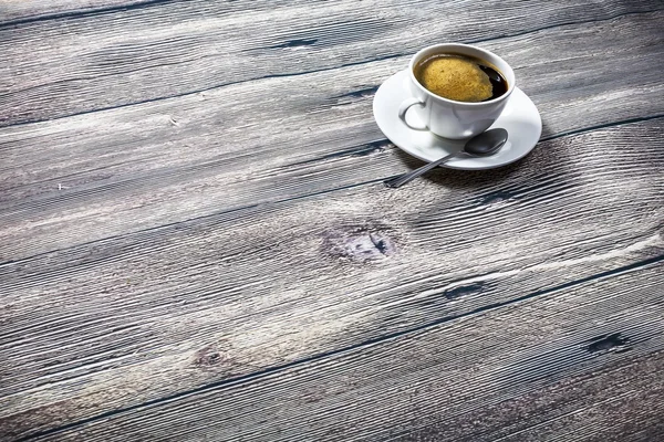 Kaffeetasse Top-Ansicht auf Holztischhintergrund — Stockfoto