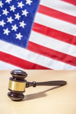 Amerikan bayrağı bir arka plan üzerinde tokmak