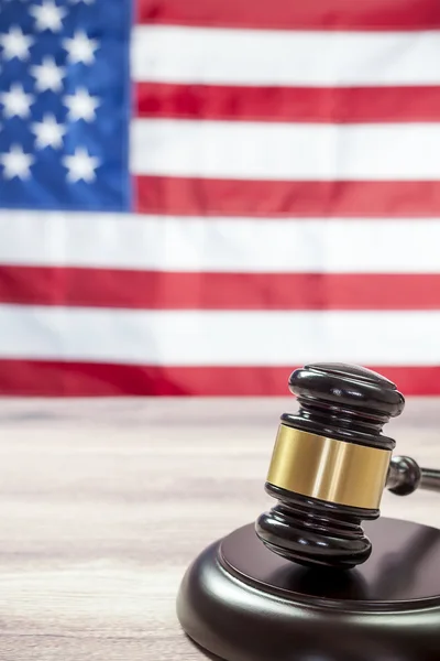 Gavel on Wooden tables, USA flag — Stock Photo, Image