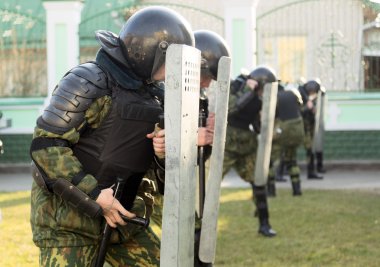İç asker (polis kuvvetleri) Rusya öğretilerini.