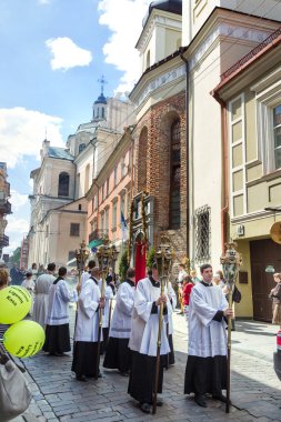 Ausros kapısı (şafak kapısı) ve Litvanya 'nın Vilnius kentindeki Madonna Ostrobramska Bazilikası
