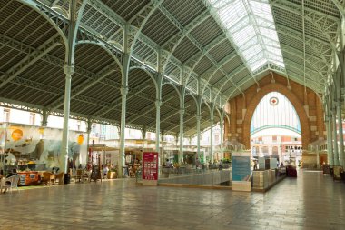 Valencia şehir tarihi kolonu pazarının iç. 