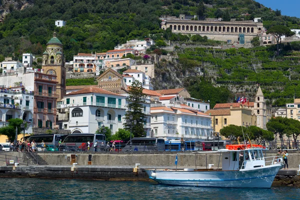 Amalfi harbor scenery at Amalfi Coast, Italy. — Stock Photo, Image