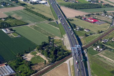 Polonya 'daki otoyolun havadan görünüşü