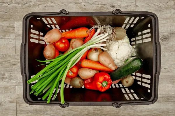 水果和蔬菜篮 — 图库照片