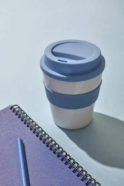 Студийное Фото Многоразовой Кофейной Чашки — стоковое фото
