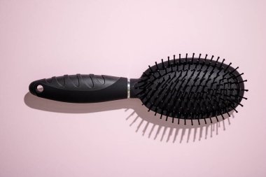 Saç fırçasının stüdyo fotoğrafı.