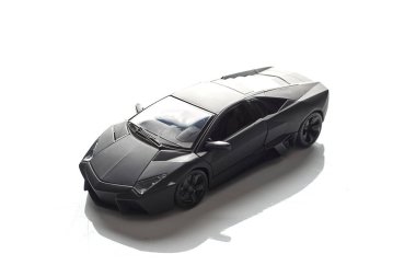 Lüks bir spor arabanın stüdyo fotoğrafı.